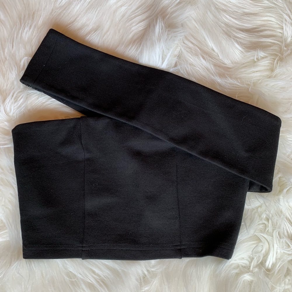 Meshki Off the shoulder black cropped top-XS